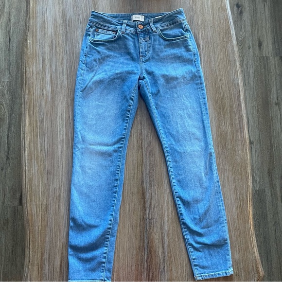Closed Baker Skinny Light Wash Denim Jeans Sz 25 - Picture 3 of 11